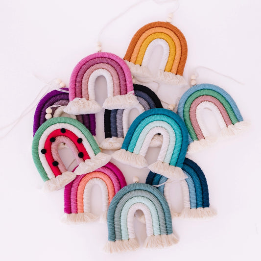 Kids Birthday Party: Macrame Rainbows
